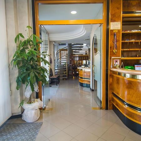 Albergo Trattoria Sole Буссето Экстерьер фото