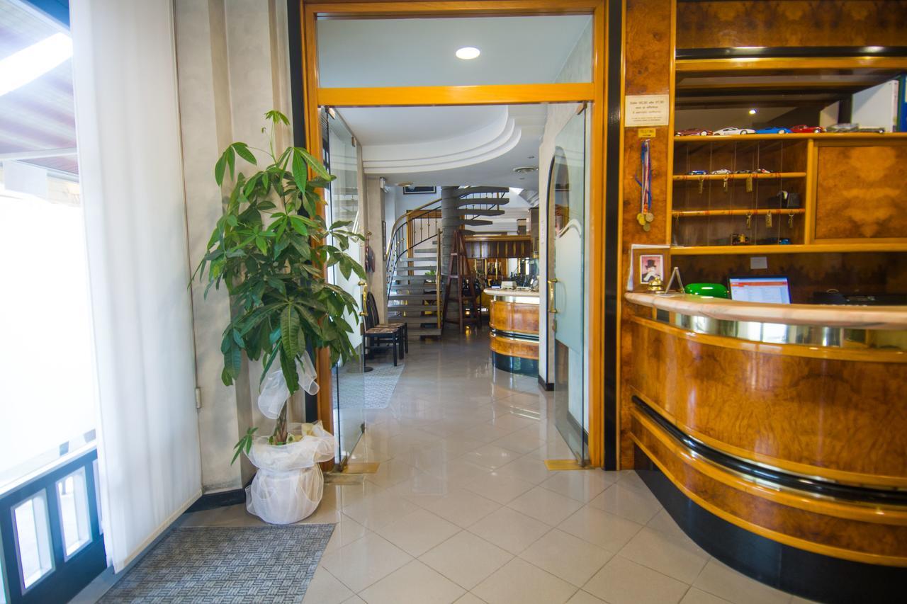 Albergo Trattoria Sole Буссето Экстерьер фото